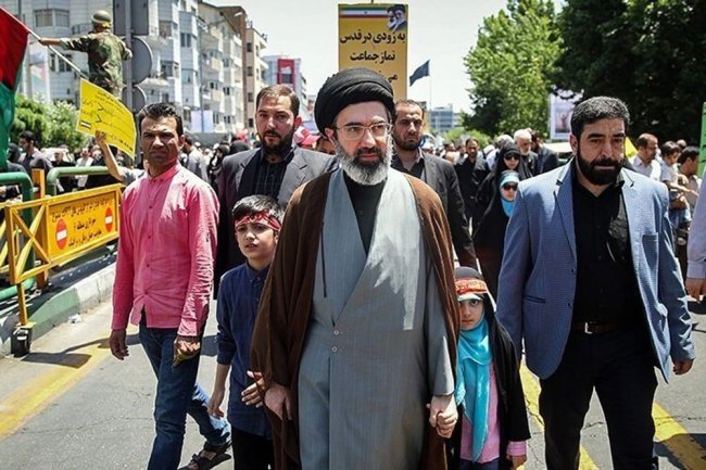 Моджтаба Хаменеи - сын погибшего аятоллы Али Хаменеи - избран новым верховным лидером Ирана