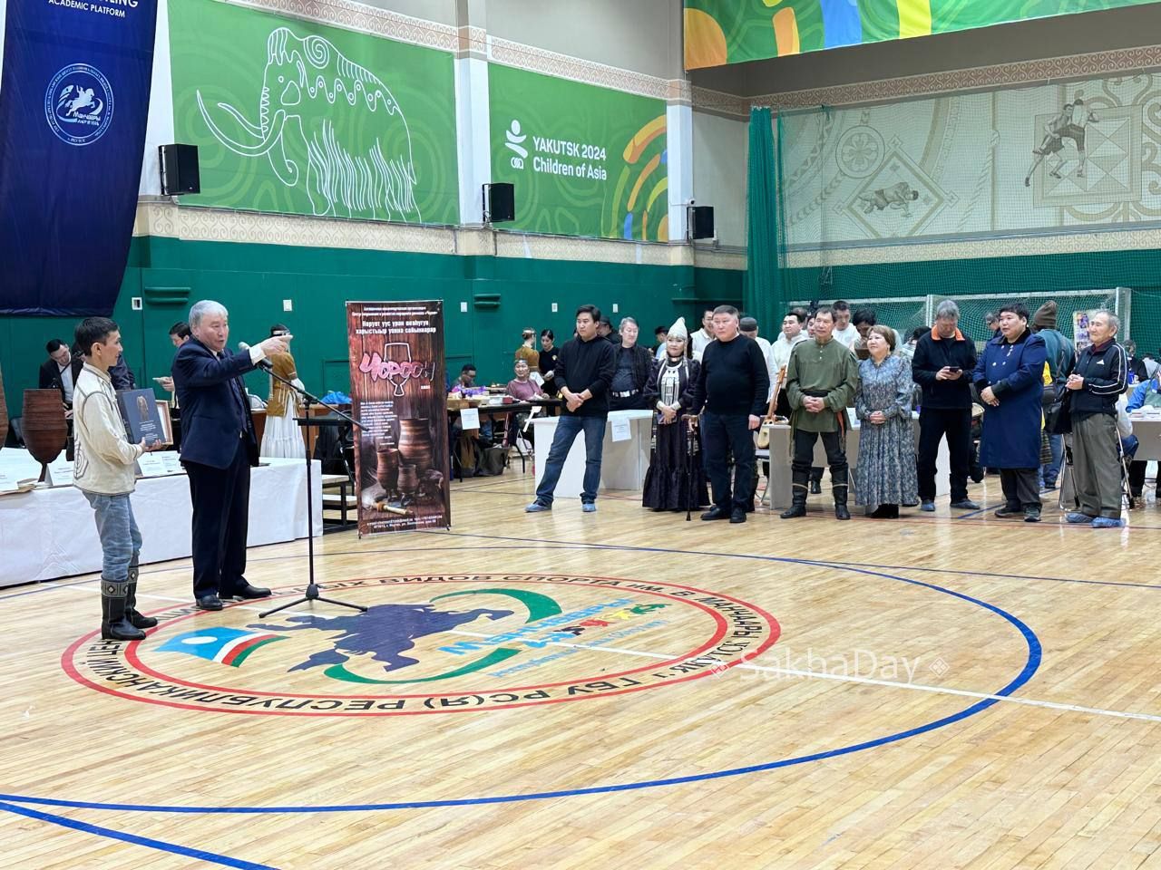 В спорткомплексе «Модун» открылся третий республиканский фестиваль-конкурс «Мас уустарын тойуга» В спорткомплексе «Модун» открылся третий республиканский фестиваль-конкурс «Мас уустарын тойуга»