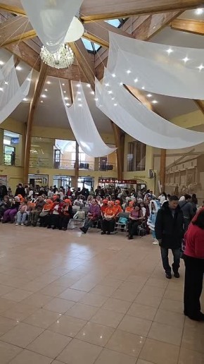 В старом городе в Кружало идет благотворительная ярмарка для сбора средств нашим бойцам на СВО