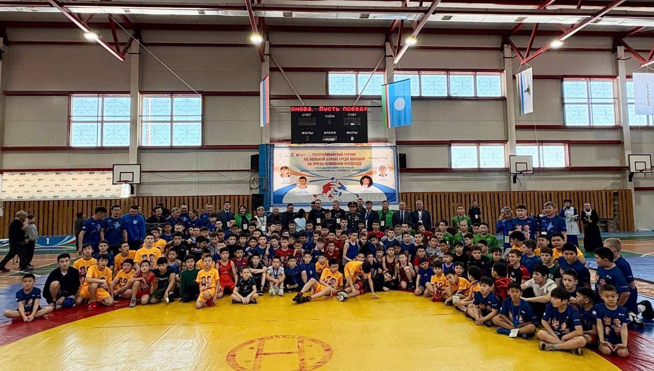 В Олекминске стартовал республиканский турнир по вольной борьбе В Олекминске стартовал республиканский турнир по вольной борьбе