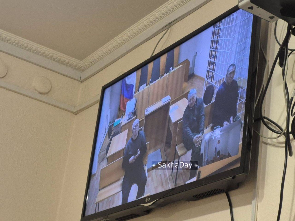 SakhaDay продолжает освещать дело тракториста Аркадия Еремеева, которого обвиняют в появлении лесного пожара в Среднеколымском улусе в 2022 году