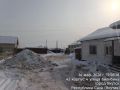 В рамках весенней санитарной очистки на территории Сайсарского округа продолжаются работы по уборке и вывозу снега с территорий домов деревянного фонда