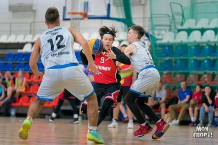 17 ������ ����� �������� �� 6 ������� �� ����� IX ���������� ��� ������� ������ �� ����������