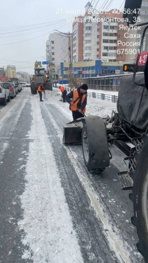 Кадры сегодняшних работ по уборке снега