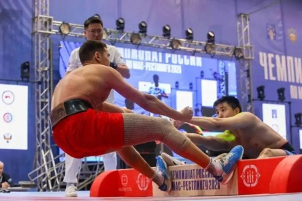 В Якутии стали известны победители и призеры первого дня ЧР по мас-рестлингу