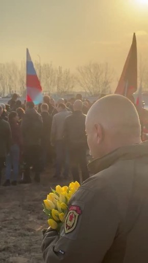 Так провожали командира отряда "Родня" Евгения Николаева в последний путь