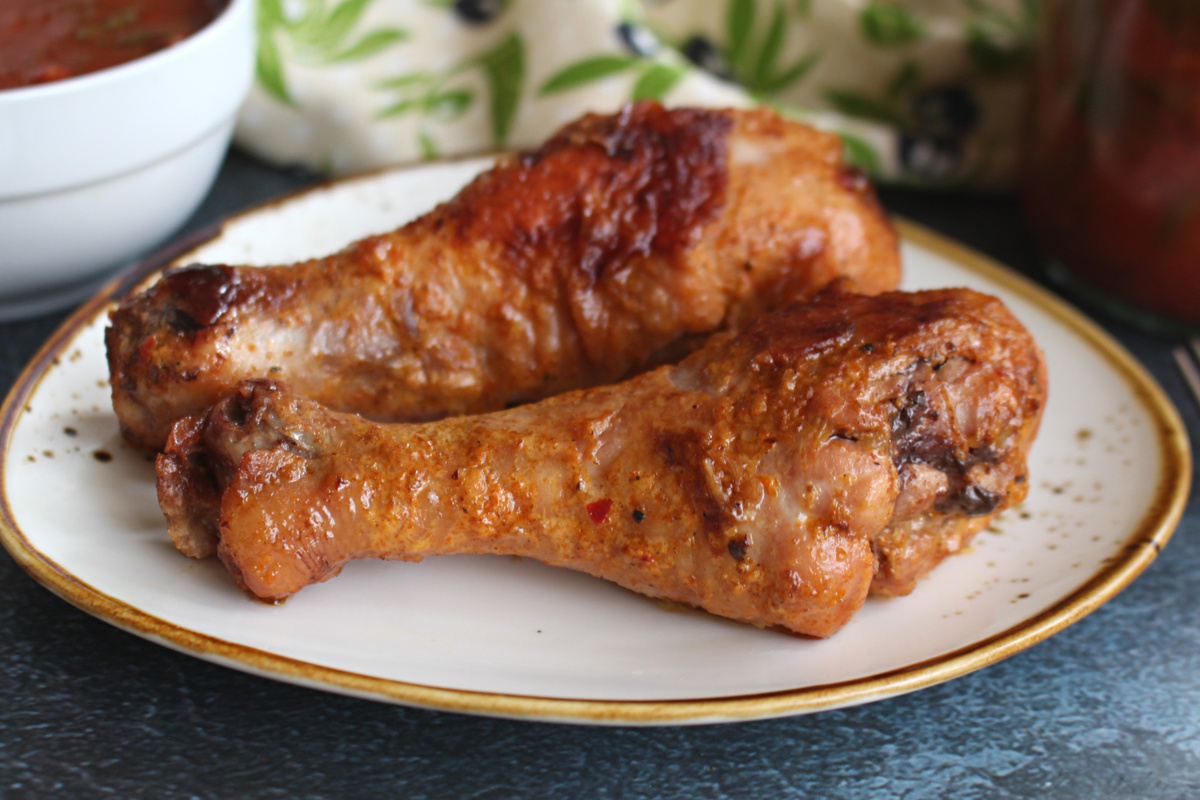 Нежные куриные голени с хрустящей корочкой