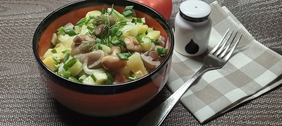 Непревзойденный вкус: салат с картофелем и маринованными грибами