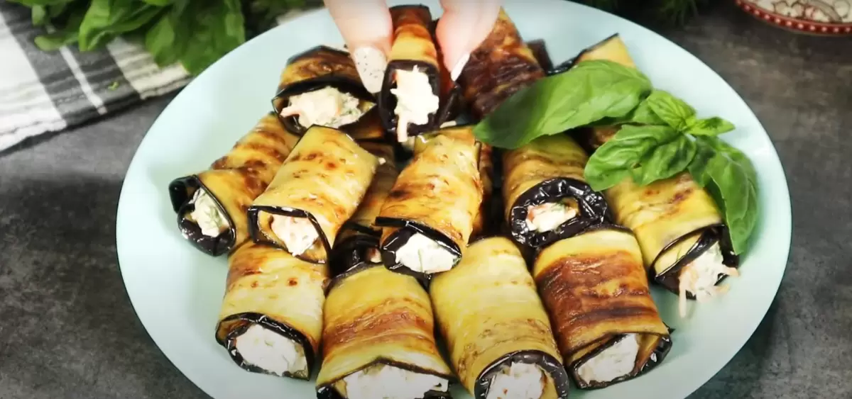 Рулетики из баклажанов: секретное блюдо для любого стола