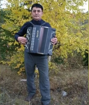 Байаан доордоох, ырыа аргыстаах Ион Гоголев