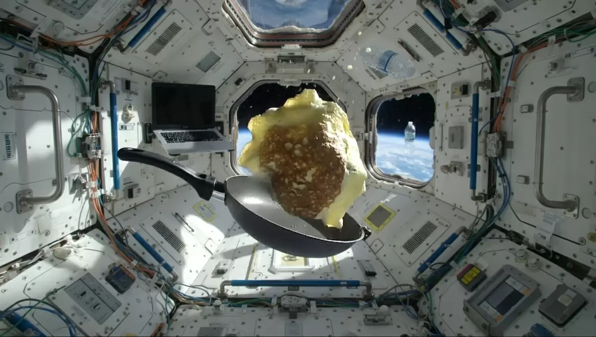 Вкусы бескрайних просторов: космонавты на МКС наслаждаются разнообразным меню