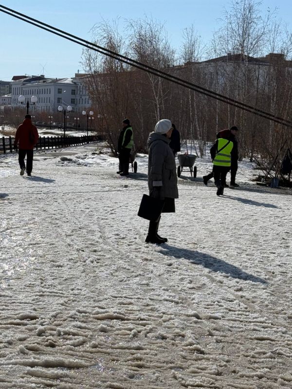 ��������: ������-�� �� ����� �� ������