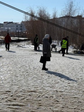 ��������: ������-�� �� ����� �� ������