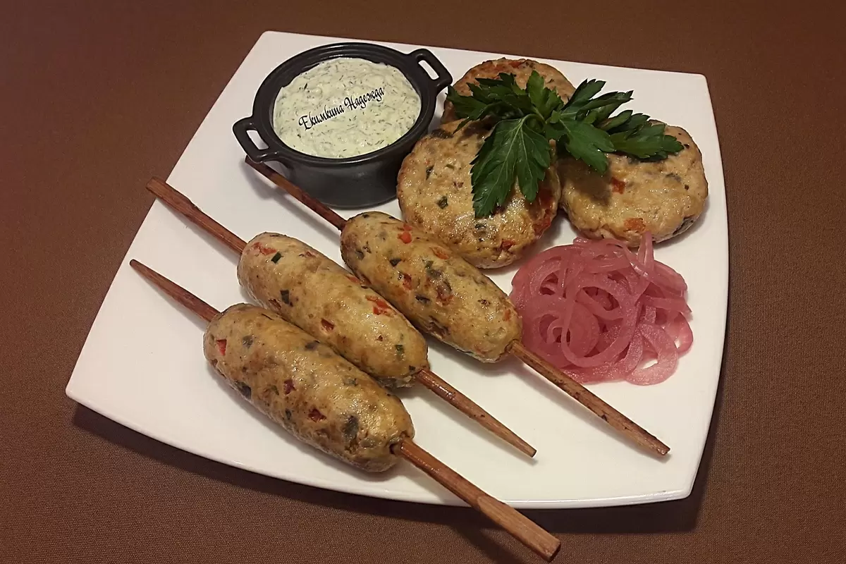 Люля-кебаб из курицы: сочное и ароматное наслаждение прямо из духовки
