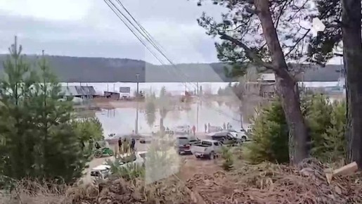 Несколько поселков затопило в Якутии из-за подъема воды в реке Лена, объявлена эвакуация местных жителей