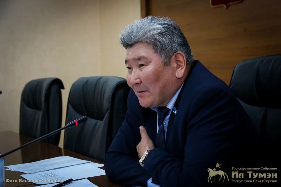 Депутаты - о дефиците местных бюджетов и отпускных учителей Депутаты - о дефиците местных бюджетов и отпускных учителей