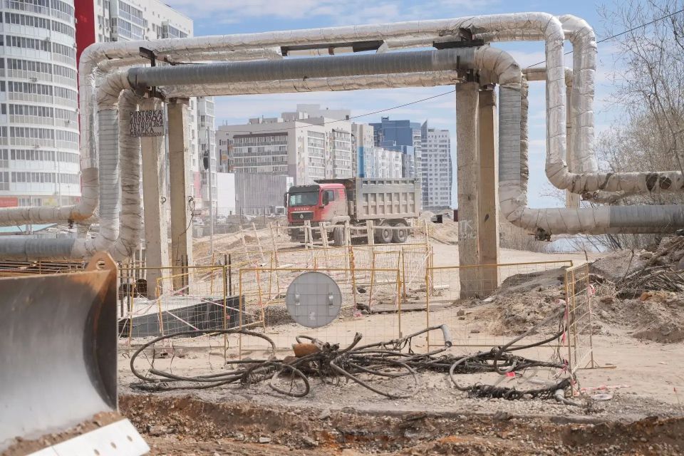 В ходе рабочего объезда по городу осмотрели объекты дорожного строительства и ремонта