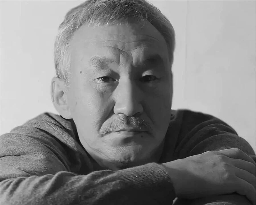 Николай Кривошапкин: только сейчас осознал историческую ценность того, что автором обложек «ВЕК» был создатель государственного флага Якутии