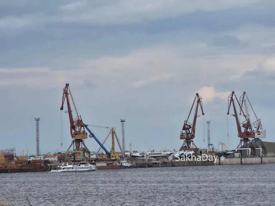Утверждены предельные тарифы на паромной переправе «Якутск – Нижний Бестях»