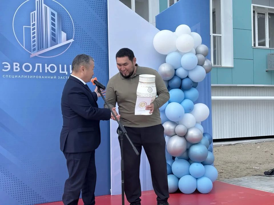В Якутске заселили первый дом от застройщика «Эволюция» В Якутске заселили первый дом от застройщика «Эволюция»