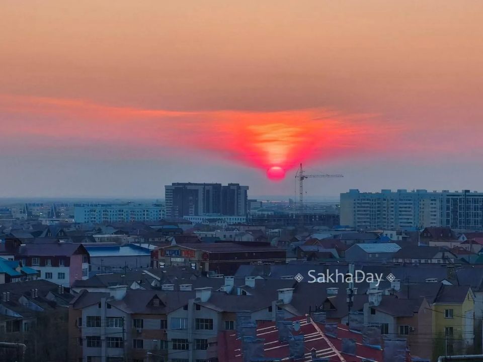 #пишут Странное явление увидели с утра, это брешь в симуляции или нам опять скажут что это самолёт или НЛО? #пишут Странное явление увидели с утра, это брешь в симуляции или нам опять скажут что это самолёт или НЛО?