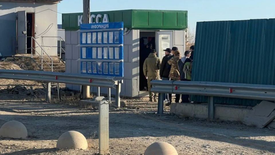 По информации руководителя УК «Паромы Якутии» Николая Ефимова, сегодня, 24 мая, пробный рейс паромов не состоится