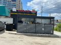 Насколько отвечает саннормам такое соседство киоска и мусорных баков? Это опять улица Лермонтова