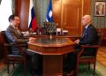 Глава Якутии Айсен Николаев встретился с кавалером трех орденов Мужества Александром Находкиным