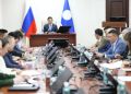 Глава Якутии проконтролировал поставки оборудования в зону СВО и восстановление Докучаевска