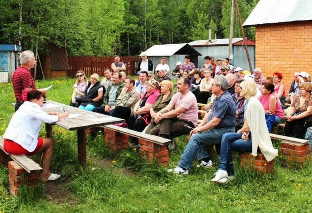 Дачные будни: как соседи оставили мусор, а председатель пригрозил штрафом