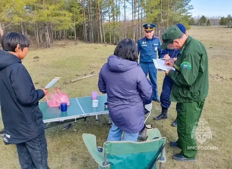 Пожарная безопасность на отдыхе: в Хангаласском улусе проходят профилактические рейды Пожарная безопасность на отдыхе: в Хангаласском улусе проходят профилактические рейды