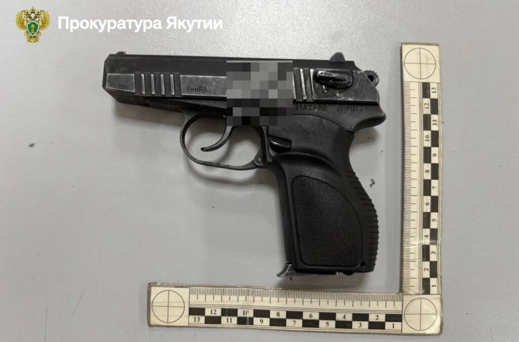 В Якутске осудили мужчину за угон такси с применением оружия