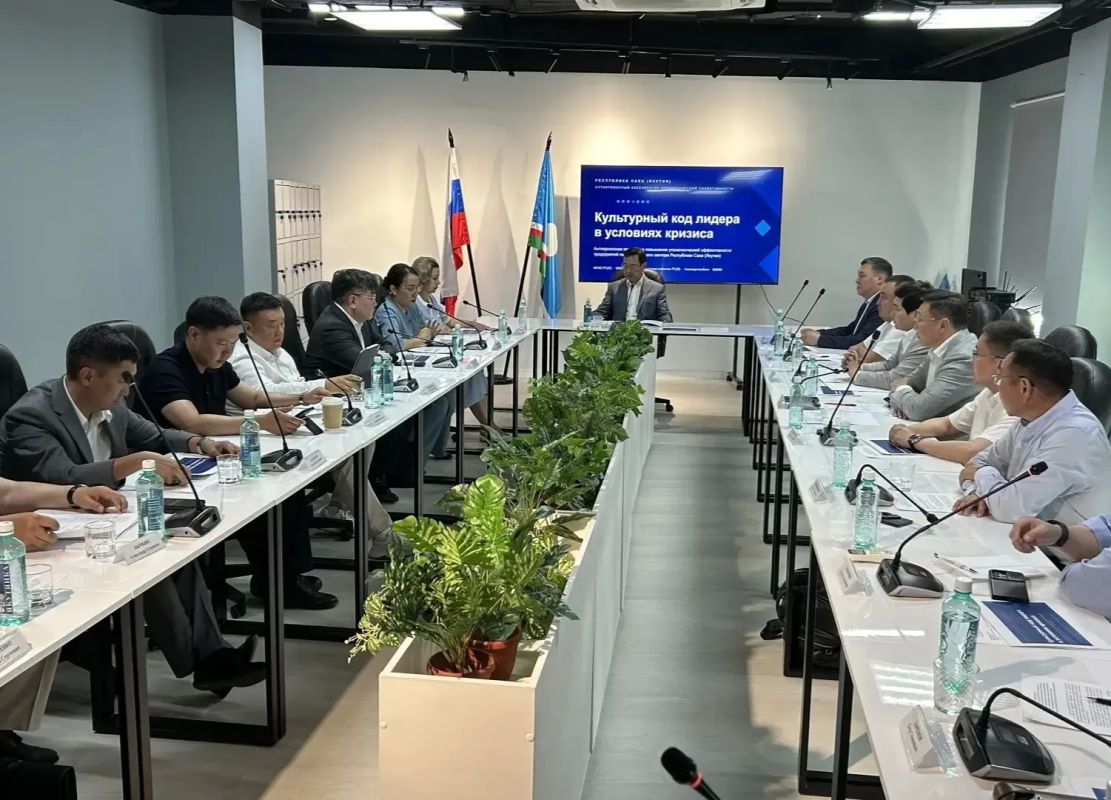Глава Якутии дал старт управленческой программе «Культурный код лидера в условиях кризиса»