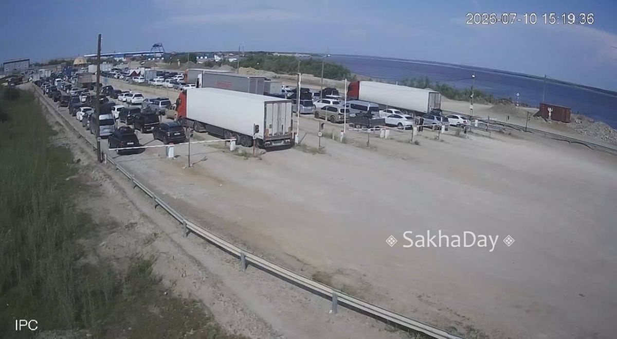 Очередь на паромы в пятницу Очередь на паромы в пятницу
