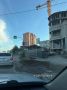 #пишут. Это все та же гостиница Космос, которая не только не убралась на прилегающей территории, они добавили грязи и продолжают её разносить дальше Подписывайтесь на канал MAX.ru/SakhaDay!