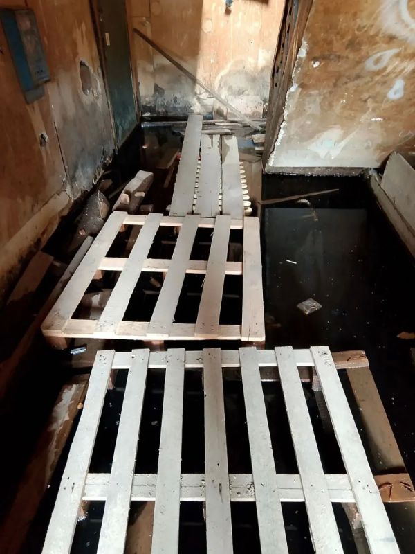 #обращение #пишут. Многодетная семья многоквартирного дома по адресу улица Чкалова, 24, хотели бы поделиться с вами серьёзной проблемой, которая касается нашего дома и жизни в нём #обращение #пишут. Многодетная семья многоквартирного дома по адресу улица Чкалова, 24, хотели бы поделиться с вами серьёзной проблемой, которая касается нашего дома и жизни в нём