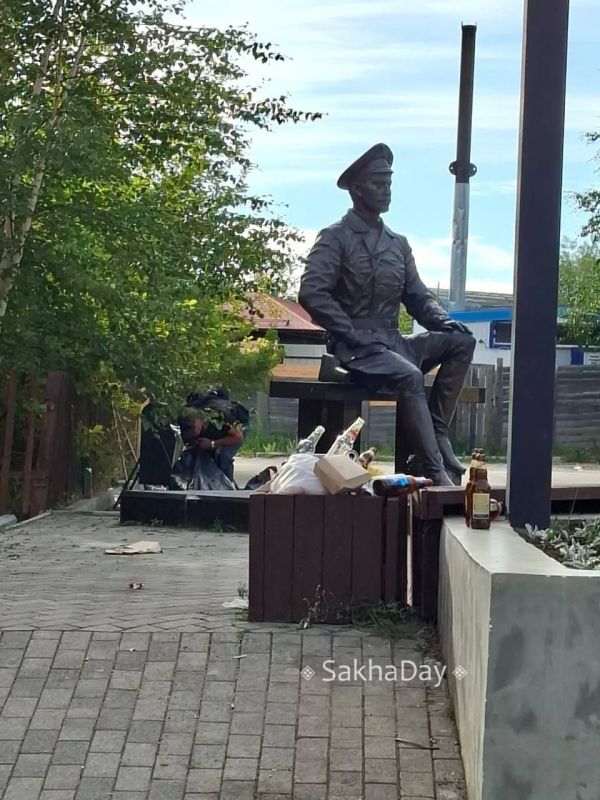 Отлично вчера погуляли в Старом городе! С пивом, скорой помощью Отлично вчера погуляли в Старом городе! С пивом, скорой помощью