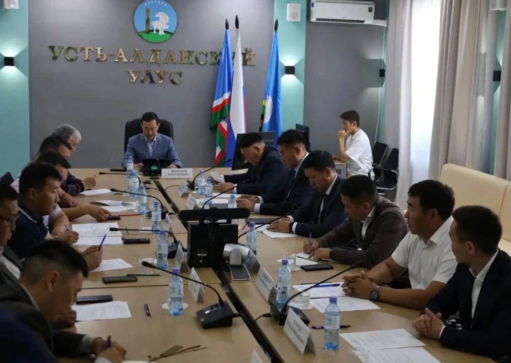 Глава Якутии поставил задачи по подготовке к отопительному сезону 2026-2027