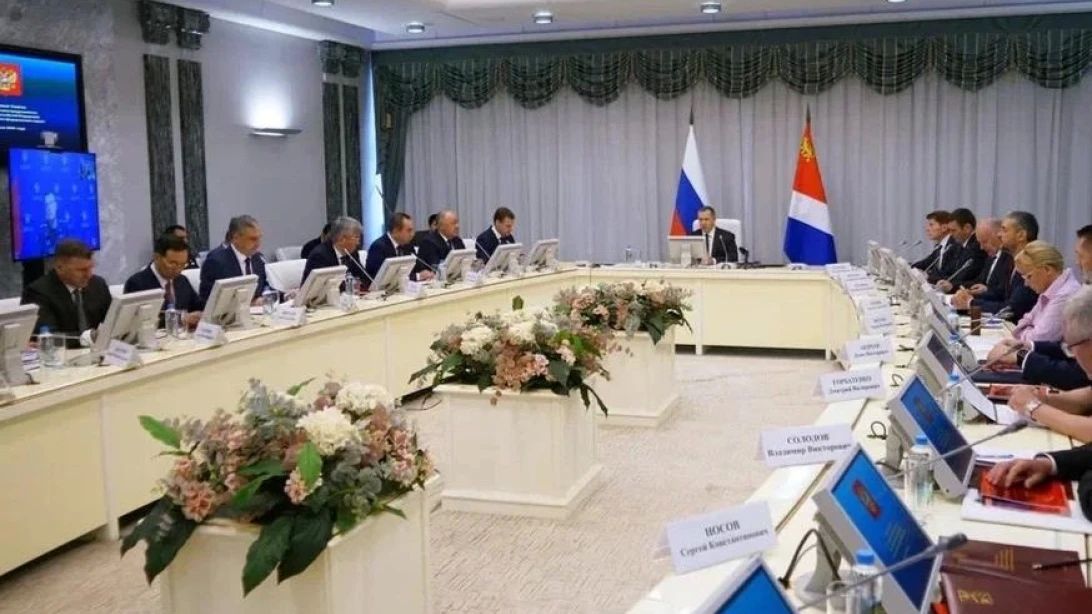 Приоритетные направления развития Дальнего Востока в условиях меняющейся экономической ситуации обсудили участники заседания Совета Дальневосточного федерального округа под председательством заместителя Председателя...