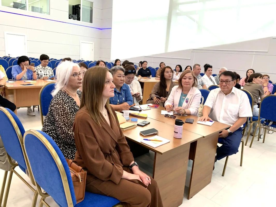 Председатель Центризбиркома Якутии Евгений Федоров принял участие в обучающем семинаре общественных наблюдателей Председатель Центризбиркома Якутии Евгений Федоров принял участие в обучающем семинаре общественных наблюдателей