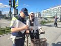 В Якутске сотрудники Госавтоинспекции проводят рейды по безопасности СИМ и велотранспорта