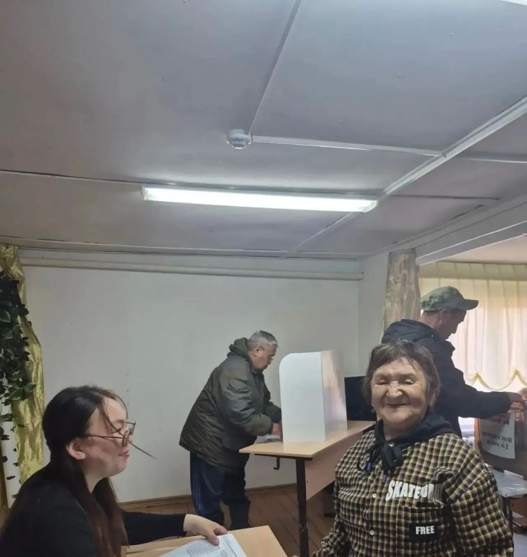 В Якутии началось досрочное голосование на выборах в Госдуму В Якутии началось досрочное голосование на выборах в Госдуму