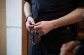 Чуть не ограбили по дороге на работу: Мужчина утром напал на незнакомку в Якутске