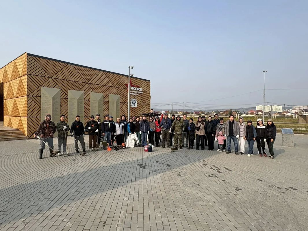 В Строительном округе прошёл общегородской субботник! В Строительном округе прошёл общегородской субботник!