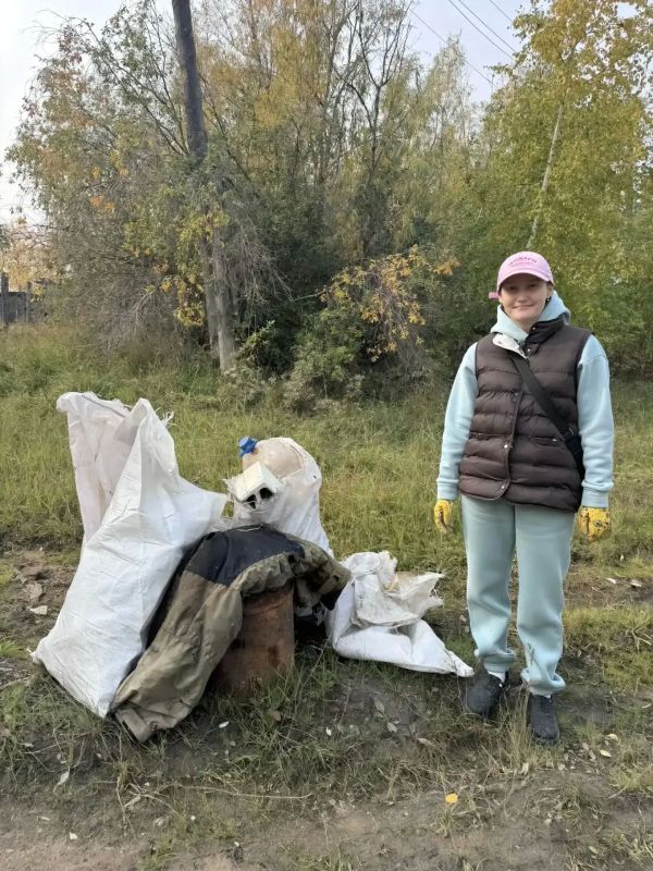 Делаем город чище!. 5 сентября сотрудники Управления культуры присоединились к общегородскому субботнику Делаем город чище!. 5 сентября сотрудники Управления культуры присоединились к общегородскому субботнику