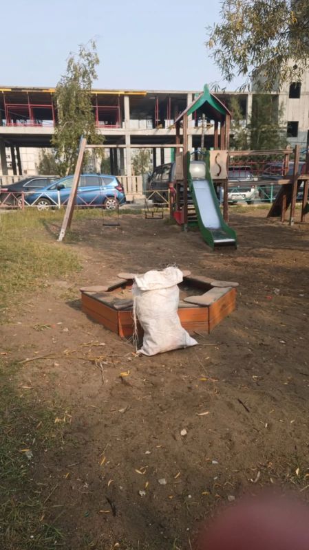 Наши муниципальные дворники Губинского округа — подарили нам идеальный день! Они убрали улицы, собрали мусор на общественных пространствах и подготовили безопасные детские площадки для игр Наши муниципальные дворники Губинского округа — подарили нам идеальный день! Они убрали улицы, собрали мусор на общественных пространствах и подготовили безопасные детские площадки для игр