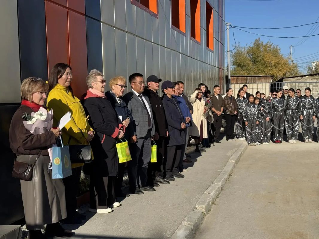 В Детском (подростковом) Центре Якутска обновили фасад по проекту ППМИ-2026 В Детском (подростковом) Центре Якутска обновили фасад по проекту ППМИ-2026