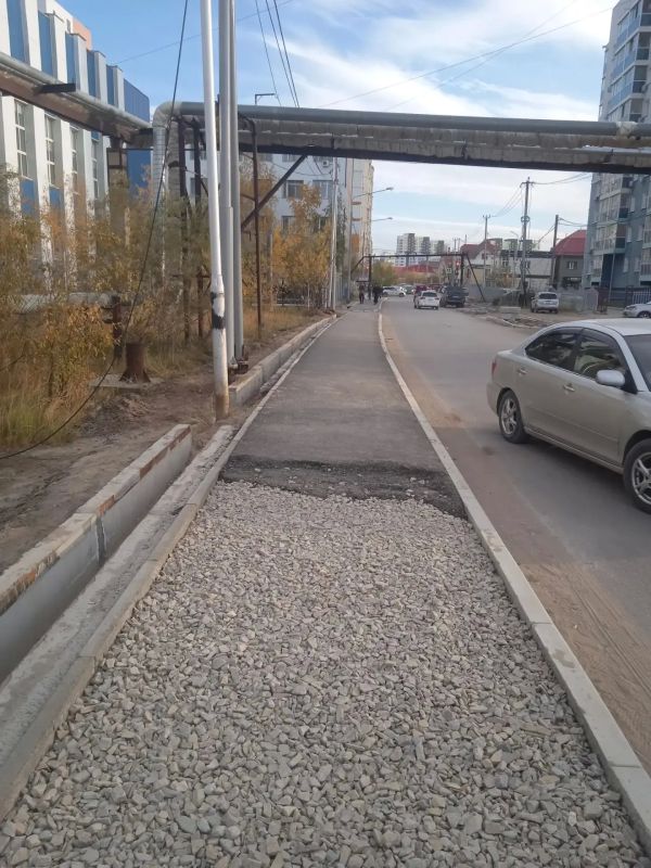 В столице республики продолжается дорожное строительство и ремонт в рамках нацпроекта «Инфраструктура для жизни» В столице республики продолжается дорожное строительство и ремонт в рамках нацпроекта «Инфраструктура для жизни»
