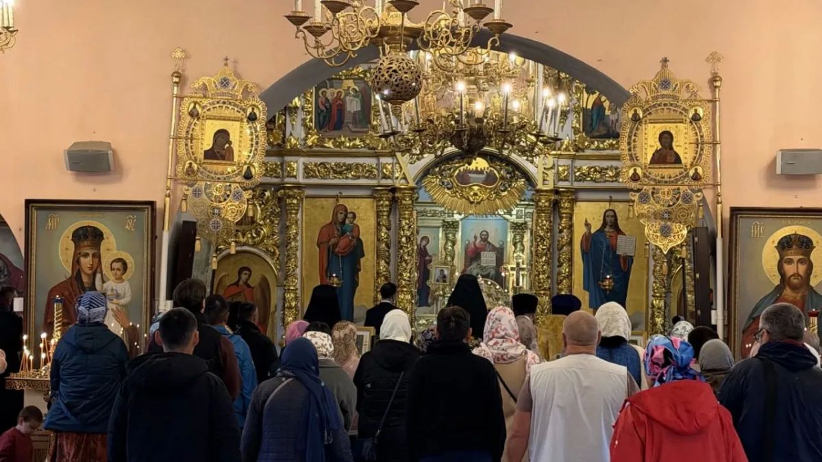 В Якутске состоялся торжественный молебен в честь 394-летия города В Якутске состоялся торжественный молебен в честь 394-летия города