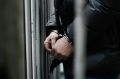 Мужчина залез через окно в алкомаркет и сбежал с пивом в Ленском районе
